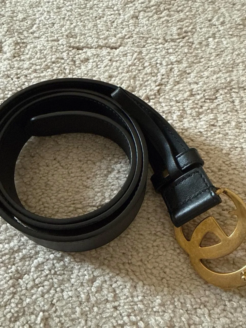 Gucci Black Leather Belt with Aged Gold Double-G Buckle